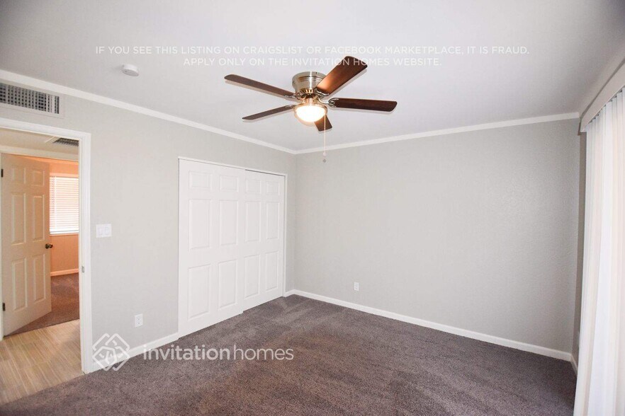 Building Photo - 3748 E Charter Oak Rd