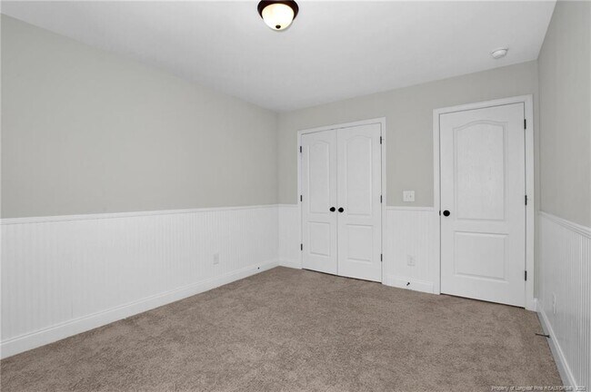 Building Photo - 110 Pinecrest Dr