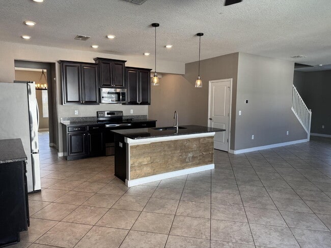 Building Photo - This ALMOST NEW South Carolina floorplan is available for rent and ready for immediate move in.