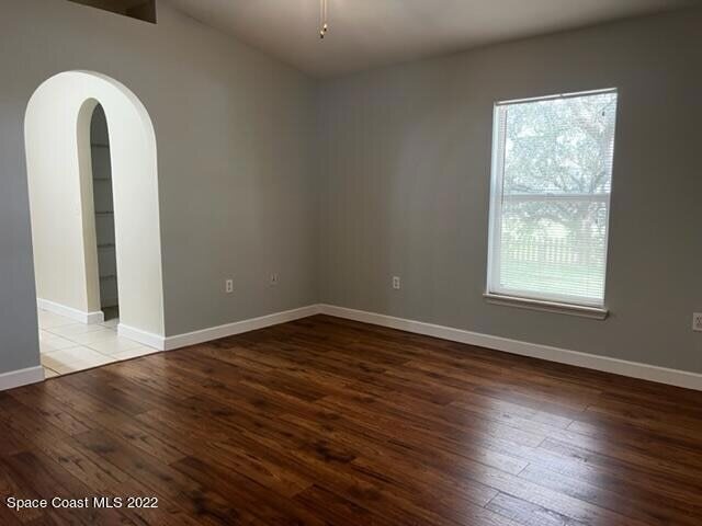 Building Photo - 4077 Four Lakes Dr