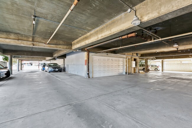 Building Photo - 1417 S Atlantic Blvd