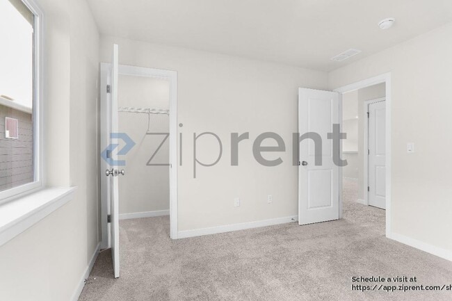 Building Photo - 8715 126th St Ct E