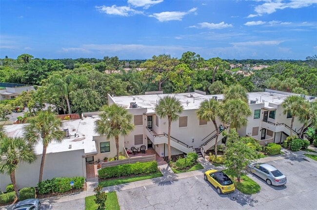 Building Photo - 346 Springdale Dr