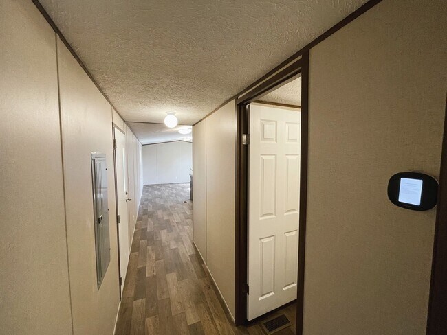 Building Photo - Pelican Point