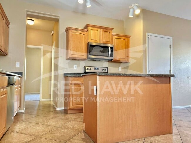 Building Photo - 5329 W Glass Ln