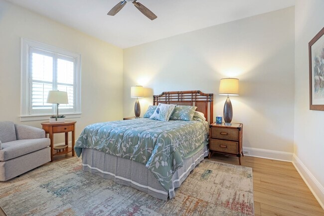 Building Photo - Georgian-Style Townhome Located At Bishops Court at The Oaks Preserve!
