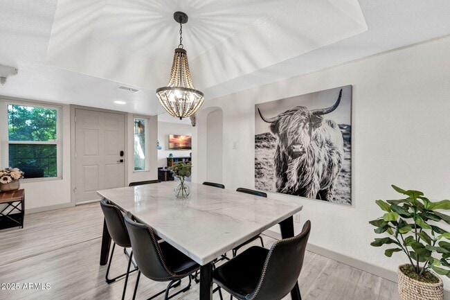 Building Photo - 8787 E Mountain View Rd