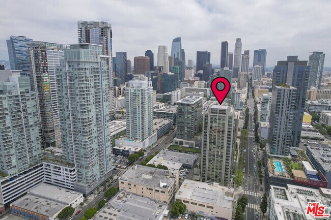 Building Photo - 1155 S Grand Ave