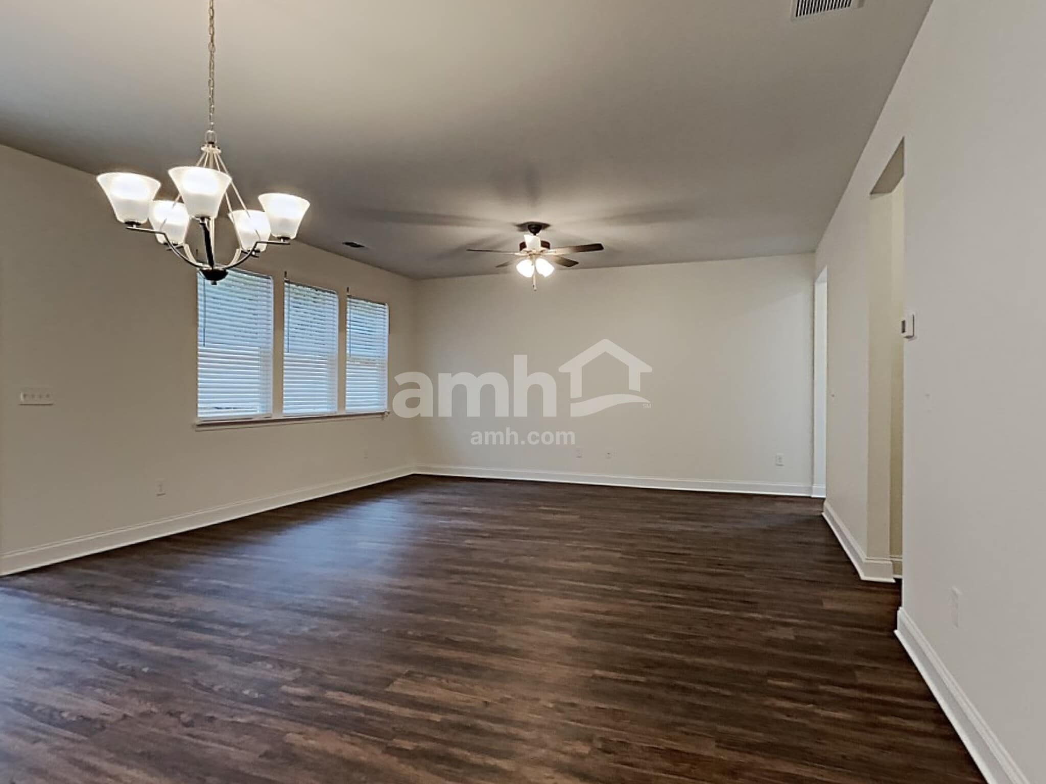 Building Photo - 119 Fairway Crossing Way