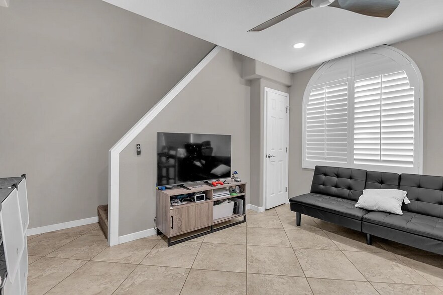 Building Photo - 82540 Lordsburg Dr