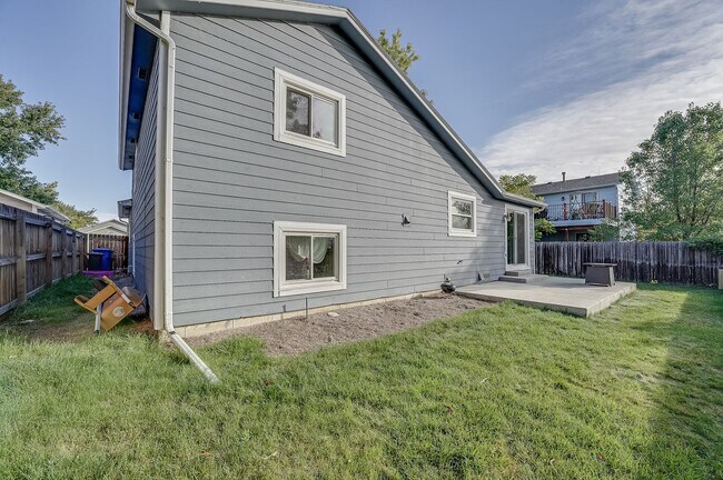 Building Photo - Cute 3 Bedroom 2 Bathroom Home