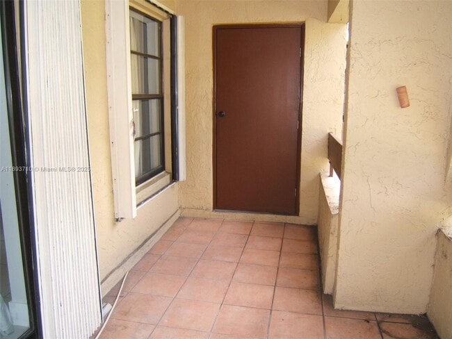 Building Photo - 9022 SW 123rd Ct
