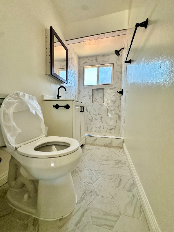 Building Photo - 818 Cedar St