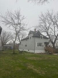 Building Photo - 2502 Ash St