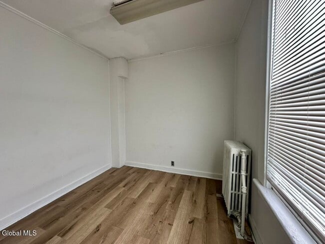 Building Photo - 83 14th St