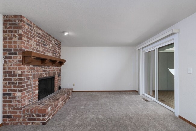 Building Photo - Charming 3-Bedroom Duplex Minutes from JBL...