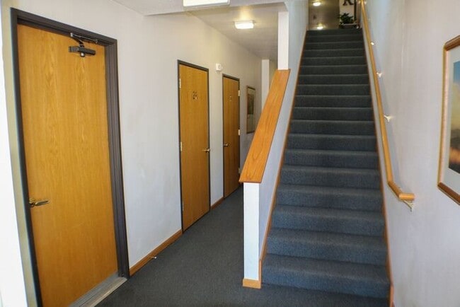 Building Photo - $1,215 | 2 Bedroom, 2 Bathroom CONDO | Designed for Ages 55+ | PET Friendly* | Available for Nove...