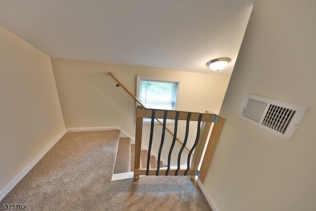 Building Photo - 241 US-206