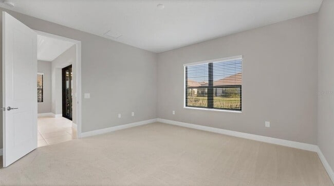 Building Photo - 690 Allora Ave