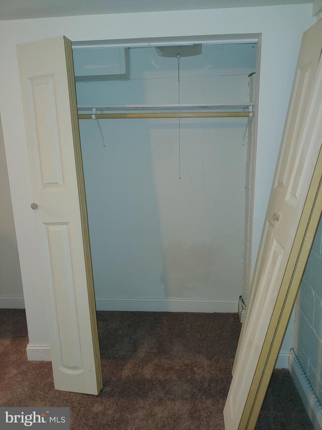 Primary Photo - 8519 Roundhill Rd