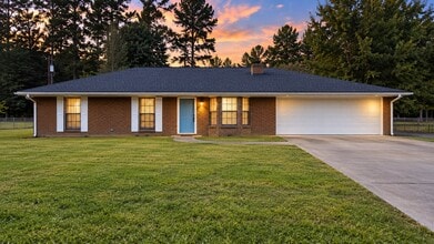 Building Photo - 167 Ramona Dr