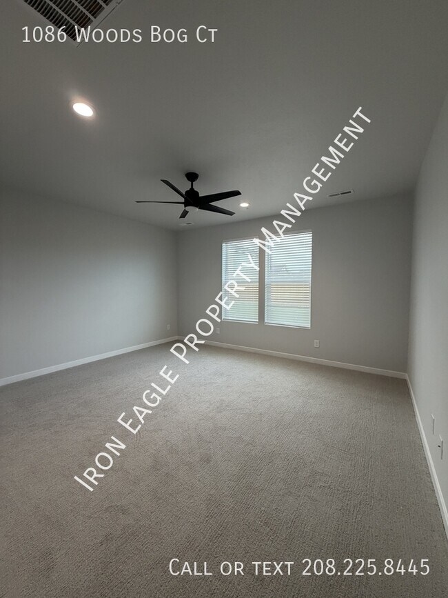 Building Photo - 1086 Woods Bog Ct