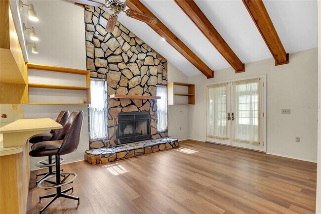 Building Photo - 907 Kristina Ct