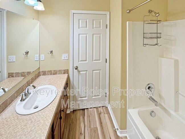 Building Photo - 4287 E Arch Dr