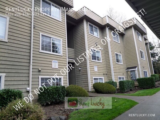Building Photo - 28307 18th Ave S