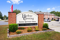 Building Photo - Harbor Crossing