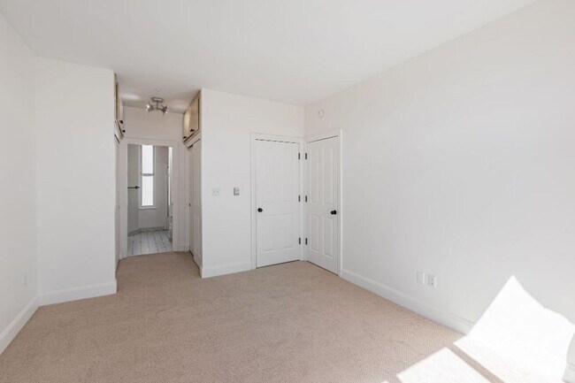 Building Photo - 1438 Filbert St