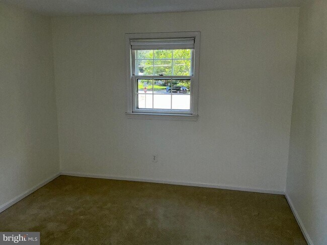 Building Photo - 4701 Red Fox Dr