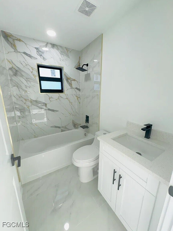 Building Photo - 15 Louisiana Rd