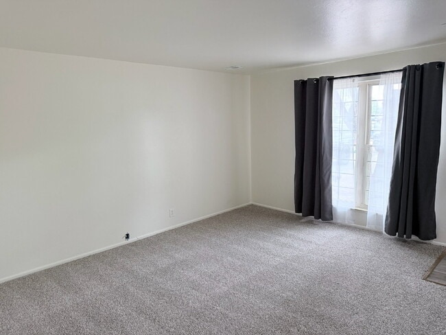 Building Photo - 5155 Santa Clara Pl