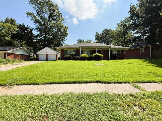 Building Photo - 1534 Rabe Dr