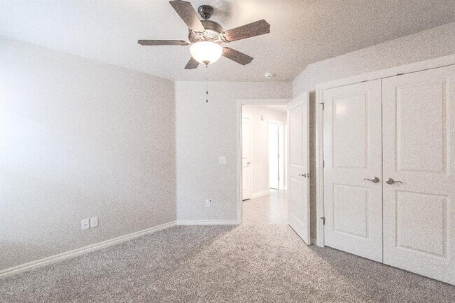 Building Photo - 1316 Woodgrass Ct