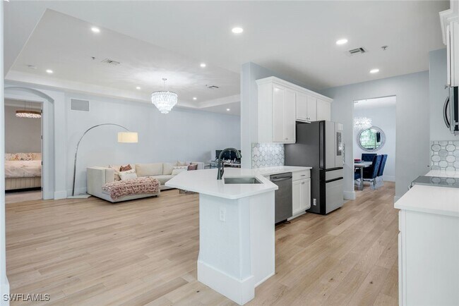 Building Photo - 12858 Carrington Cir