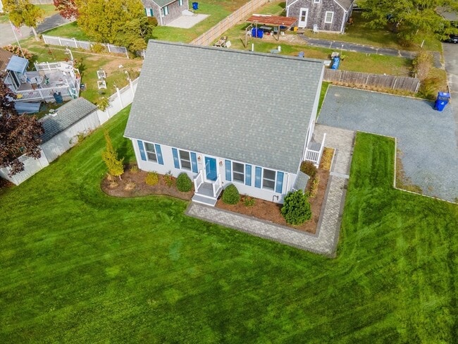 Building Photo - 280 Barlows Landing Rd