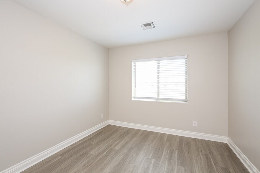 Building Photo - 1079 Will Jay Ln