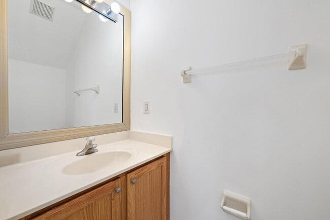 Building Photo - 8050 Murano Cir