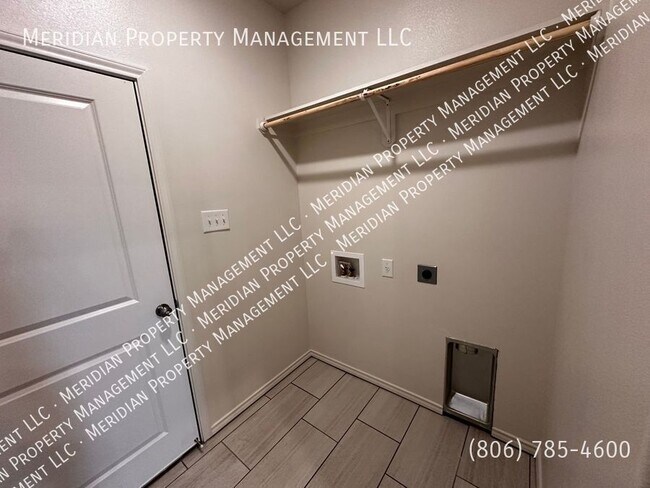 Building Photo - 5827 Urbana Pl