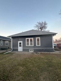 Building Photo - Cute 3 Bedroom 1 Bath Home
