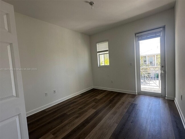 Building Photo - 10717 NW 75th Terrace