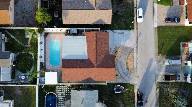 Building Photo - 3339 Cincinnati Dr