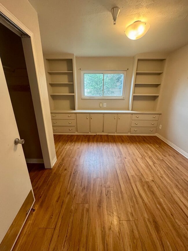 Building Photo - 5 bedroom Ranch home in North Colorado Spr...