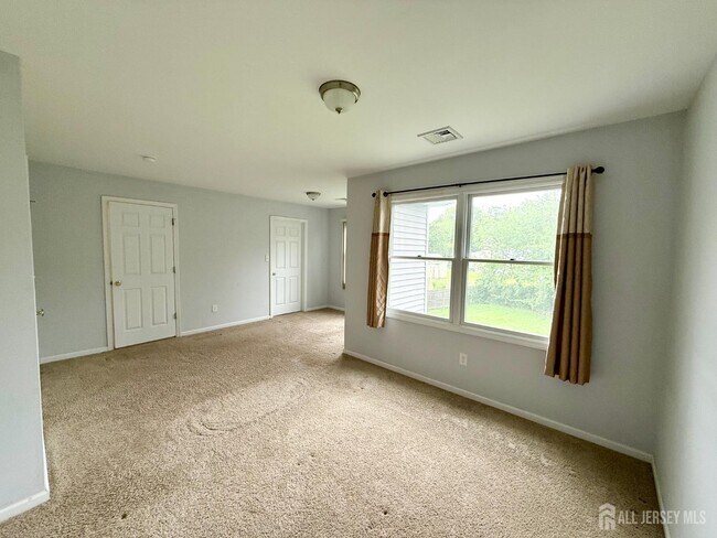Building Photo - 60 Morgan Dr