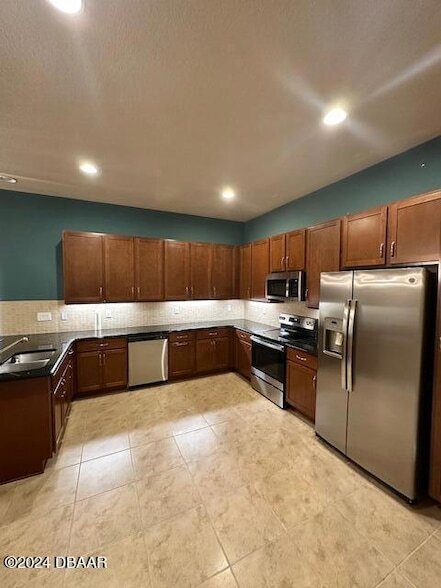 Building Photo - 6326 Hanfield Dr