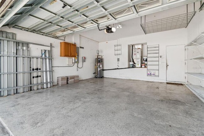 Building Photo - 12803 Longcrest Dr