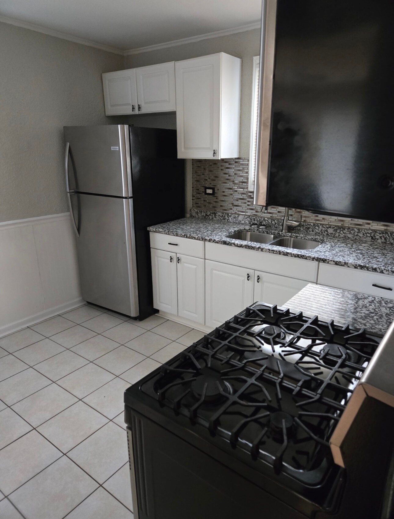 Kitchen - 42 Sauk Trl