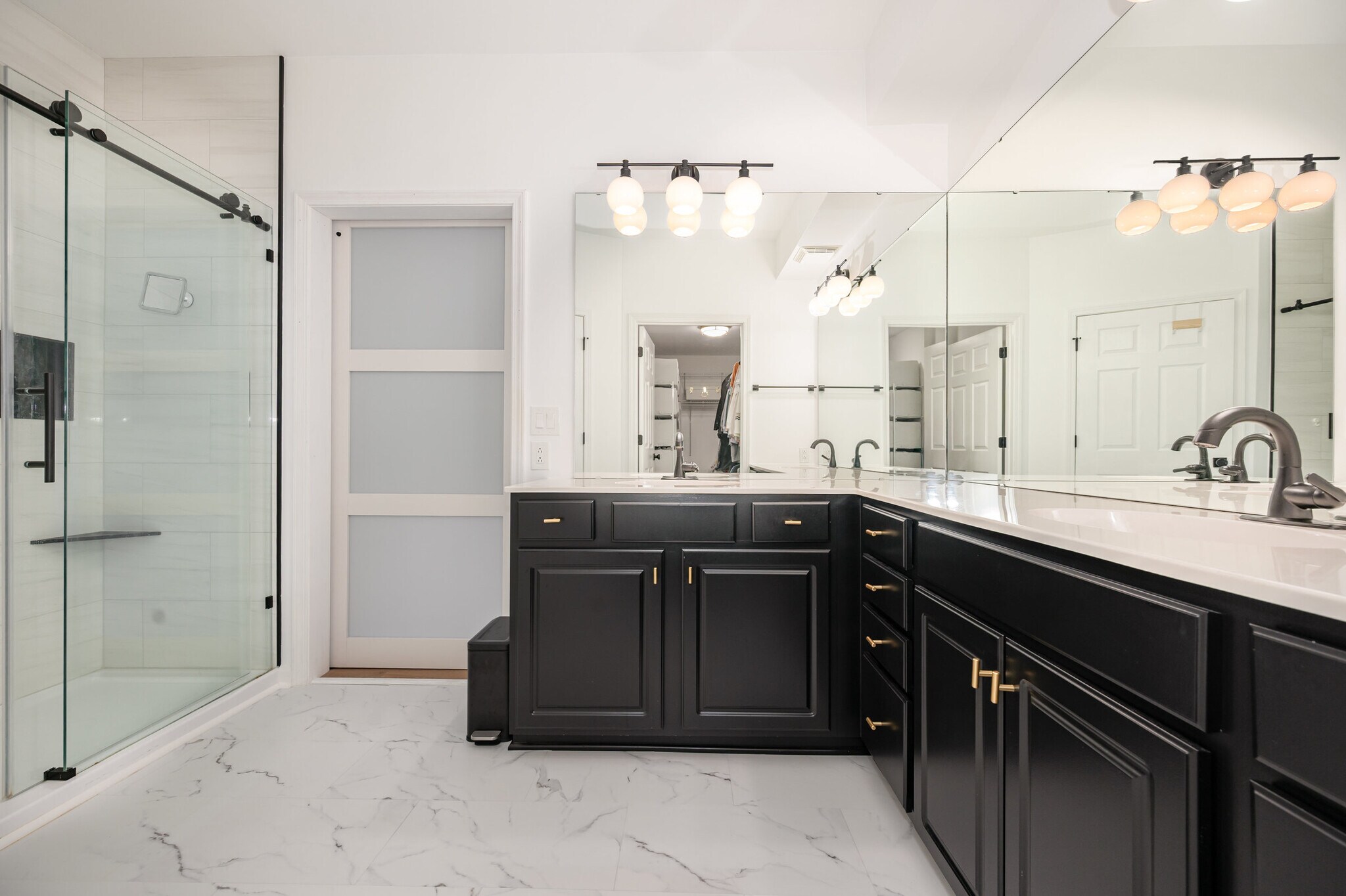 Master Bathroom - 3276 Margellina Dr